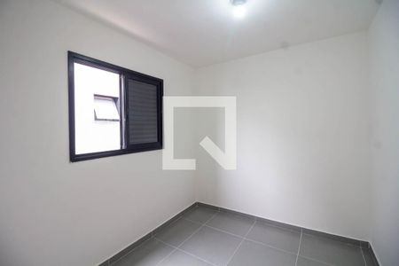 Quarto 2 de apartamento para alugar com 2 quartos, 40m² em Presidente Altino, Osasco