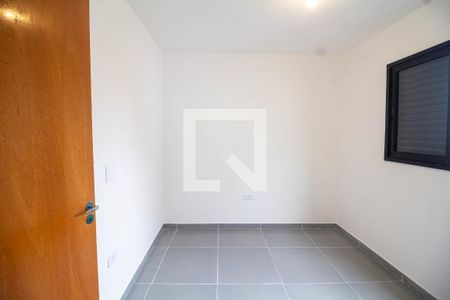 Quarto de apartamento para alugar com 2 quartos, 40m² em Presidente Altino, Osasco