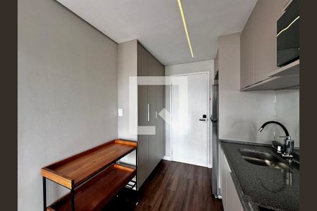 Cozinha de kitnet/studio à venda com 0 quarto, 25m² em Campo Belo, São Paulo