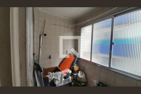 Detalhe da área de serviço de apartamento para alugar com 2 quartos, 92m² em Samambaia, Praia Grande