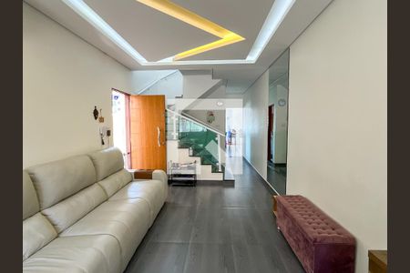 Sala de casa à venda com 4 quartos, 359m² em Vila Palmeiras, São Paulo