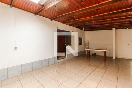 Sala 1 de casa para alugar com 3 quartos, 75m² em Vila Nova, Porto Alegre