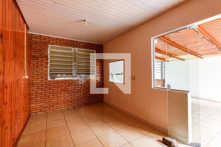 Sala 2 de casa para alugar com 3 quartos, 75m² em Vila Nova, Porto Alegre