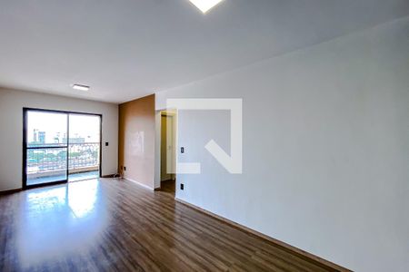 Apartamento para alugar com 73m², 2 quartos e 1 vagaSala