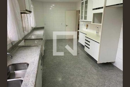 Casa à venda com 4 quartos, 570m² em Barra da Tijuca, Rio de Janeiro