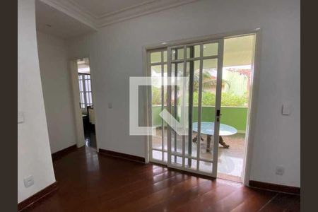 Casa à venda com 4 quartos, 570m² em Barra da Tijuca, Rio de Janeiro