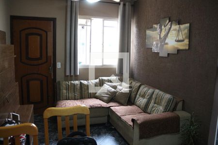 Sala de apartamento para alugar com 2 quartos, 50m² em Califórnia, Belo Horizonte