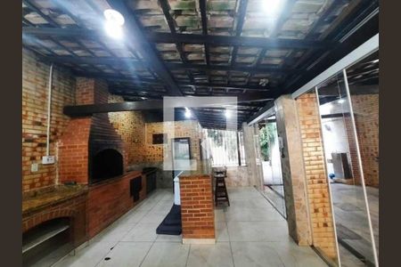 Apartamento à venda com 92m², 2 quartos e 1 vaga