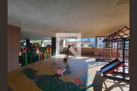 Apartamento à venda com 92m², 2 quartos e 1 vaga