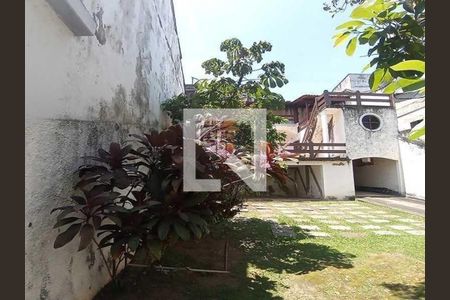 Casa à venda com 5 quartos, 328m² em Taquara, Rio de Janeiro