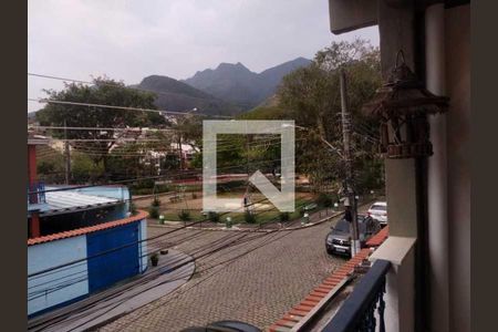 Casa de condomínio à venda com 193m², 3 quartos e 2 vagas