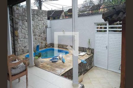 Casa à venda com 3 quartos, 158m² em Anil, Rio de Janeiro