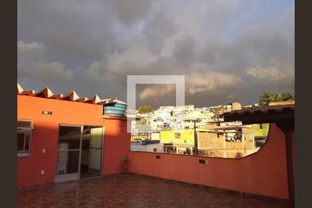 Casa à venda com 3 quartos, 374m² em Taquara, Rio de Janeiro