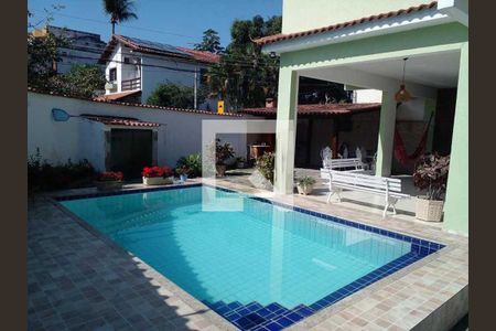 Casa à venda com 3 quartos, 281m² em Taquara, Rio de Janeiro