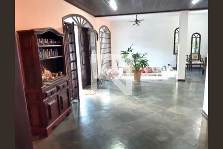 Casa à venda com 5 quartos, 346m² em Tanque, Rio de Janeiro