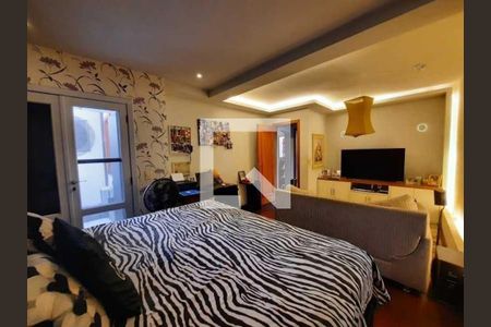 Casa à venda com 226m², 4 quartos e 2 vagas