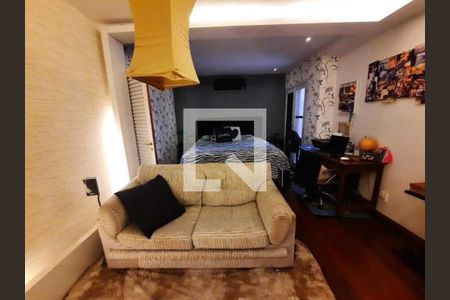 Casa à venda com 226m², 4 quartos e 2 vagas