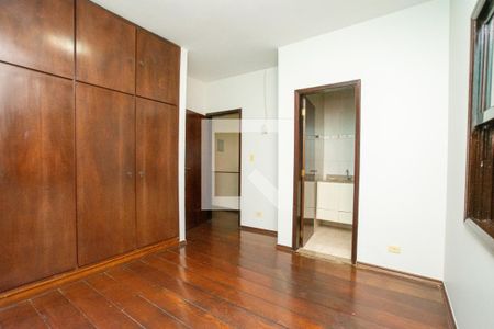 Suíte de casa para alugar com 4 quartos, 150m² em Vila Galvão, Guarulhos