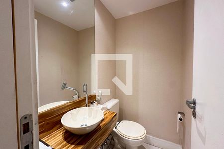 Lavabo de apartamento à venda com 3 quartos, 156m² em Laranjeiras, Rio de Janeiro