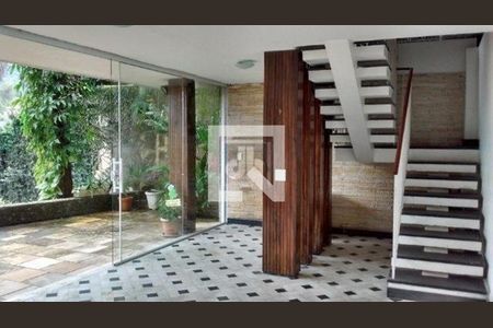 Casa à venda com 3 quartos, 1212m² em Laranjeiras, Rio de Janeiro