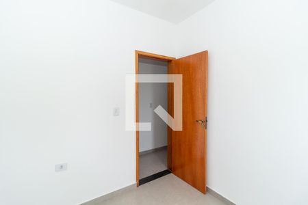 Quarto 1 de apartamento para alugar com 2 quartos, 40m² em Vila Granada, São Paulo