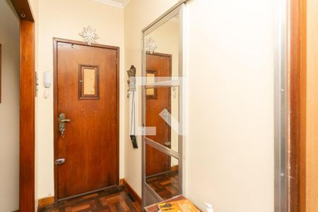 Corredor de apartamento à venda com 2 quartos, 84m² em Centro Histórico, Porto Alegre