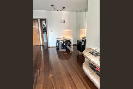 sala de apartamento para alugar com 3 quartos, 85m² em Funcionários, Belo Horizonte