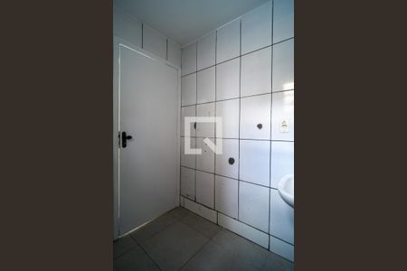 Banheiro de kitnet/studio para alugar com 1 quarto, 45m² em Jardim Santa Catarina, Sorocaba