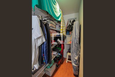 Closet Quarto 1 de casa de condomínio para alugar com 3 quartos, 200m² em Itanhangá, Rio de Janeiro