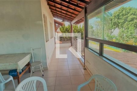 Casa à venda com 6 quartos, 320m² em Nova Floresta, Belo Horizonte