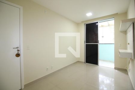 Sala de apartamento à venda com 2 quartos, 50m² em Taquara, Rio de Janeiro