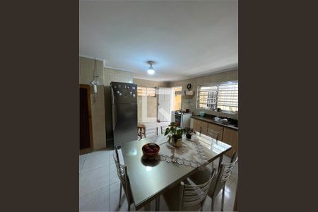 Casa à venda com 3 quartos, 150m² em Vila Nivi, São Paulo