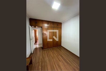 Casa à venda com 3 quartos, 150m² em Vila Nivi, São Paulo