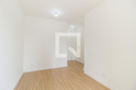 Sala de apartamento para alugar com 2 quartos, 43m² em Vila Carmosina, São Paulo