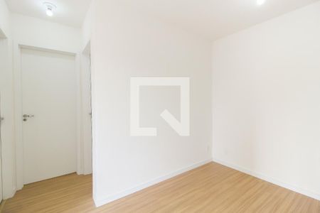 Sala de apartamento para alugar com 2 quartos, 43m² em Vila Carmosina, São Paulo