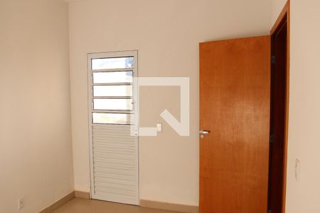 Quarto 02 de casa de condomínio para alugar com 3 quartos, 90m² em Jardim Nova Esperanca, Goiânia