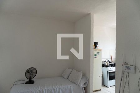 sala de apartamento para alugar com 2 quartos, 44m² em Icaivera, Contagem