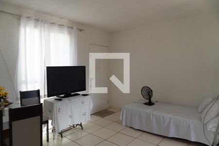 sala de apartamento para alugar com 2 quartos, 44m² em Icaivera, Contagem