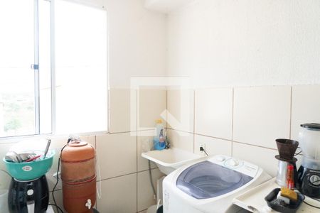 Cozinha de apartamento para alugar com 2 quartos, 44m² em Icaivera, Contagem