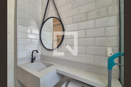 Banheiro de apartamento para alugar com 2 quartos, 43m² em Recreio dos Bandeirantes, Rio de Janeiro