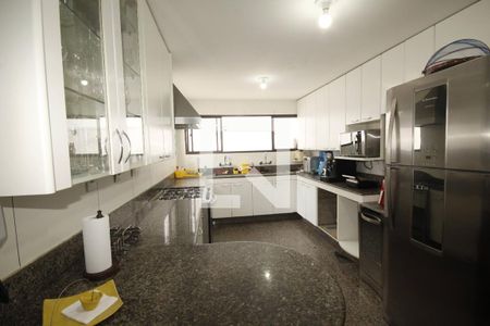 Cozinha de casa para alugar com 5 quartos, 400m² em Comiteco, Belo Horizonte