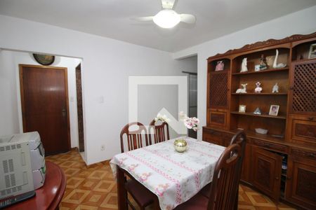 Sala de apartamento para alugar com 3 quartos, 42m² em Parada de Lucas, Rio de Janeiro