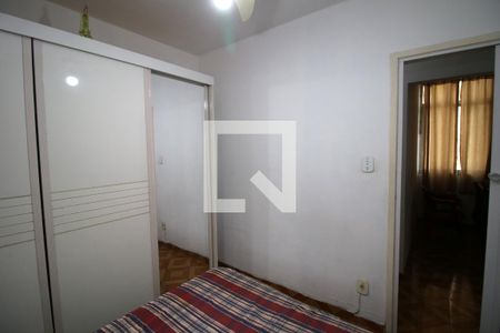 Quarto 1 de apartamento para alugar com 3 quartos, 42m² em Parada de Lucas, Rio de Janeiro