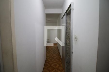 Sala - Corredor de apartamento para alugar com 3 quartos, 42m² em Parada de Lucas, Rio de Janeiro