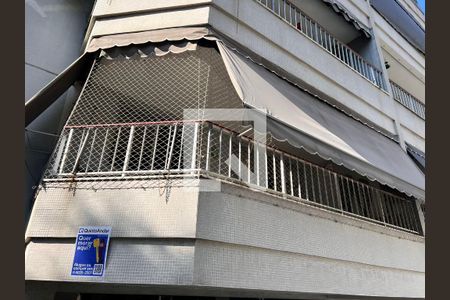 Apartamento à venda com 93m², 3 quartos e 1 vaga Apartamento à venda com 93m², 3 quartos e 1 vagaPlaquinha