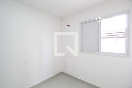 Quarto 2 de apartamento para alugar com 2 quartos, 45m² em Jaraguá, Uberlândia