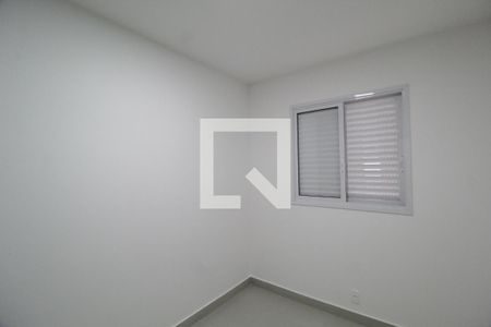 Quarto 1 de apartamento para alugar com 2 quartos, 45m² em Jaraguá, Uberlândia