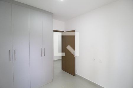 Quarto 2 de apartamento para alugar com 2 quartos, 45m² em Jaraguá, Uberlândia