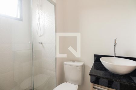 Banheiro de kitnet/studio para alugar com 1 quarto, 24m² em Vila Gomes Cardim, São Paulo