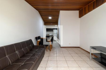 Sala de Estar de casa para alugar com 1 quarto, 60m² em Vila Santa Maria, São Paulo